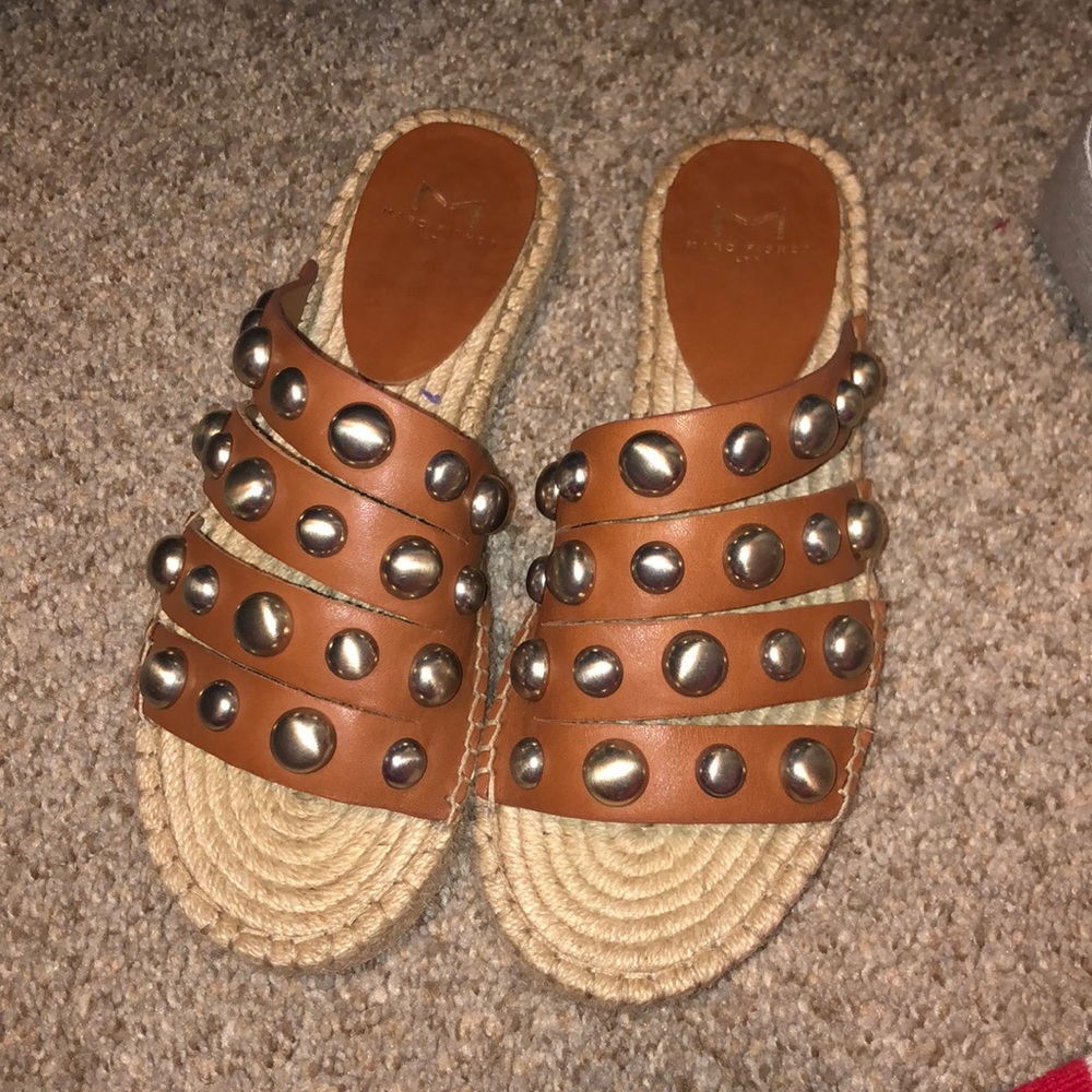 Marc fisher sandals